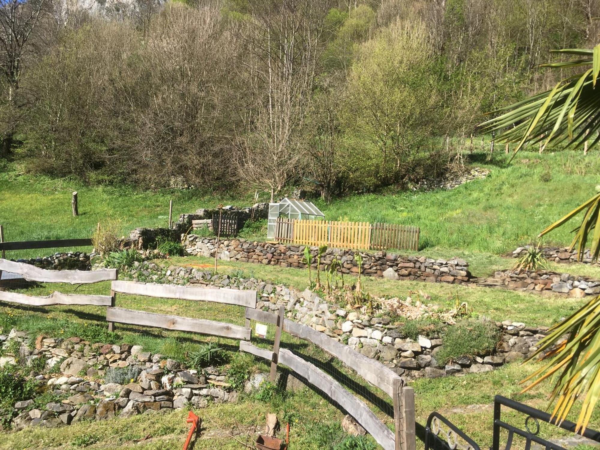 La Auarje: Appartement Avec Jardin & Terrasse Cierp Kültér fotó