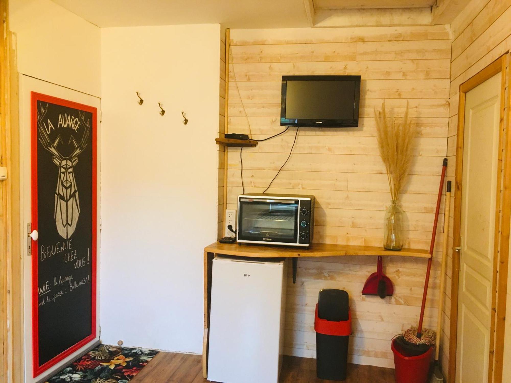 La Auarje: Appartement Avec Jardin & Terrasse Cierp Kültér fotó